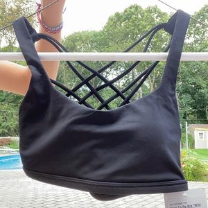 black lululemon free to be wild sports bra nwt